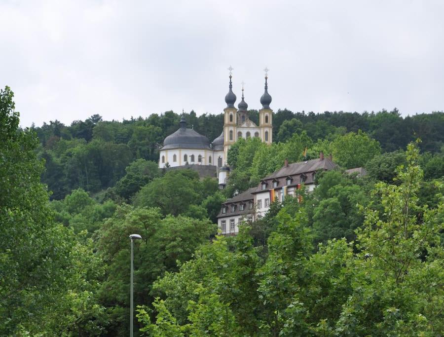 Wunderschoene Loft-Stadtwohnung Würzburg Kültér fotó